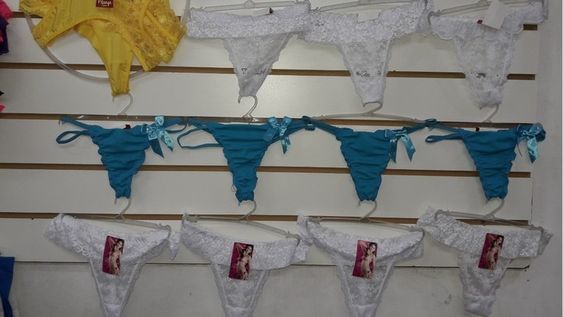 Una bandera de Uruguay hecha con bombachas