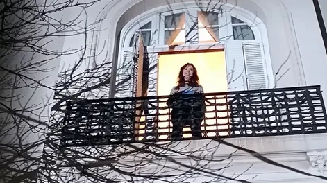 El fiscal Luciani pidió decomisar USD 4,6 millones a nombre de Florencia Kirchner y el departamento de San José 1111