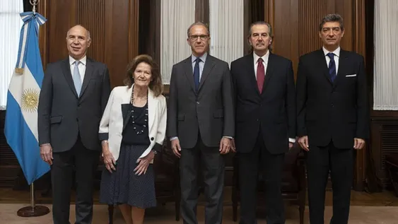 La Corte elige nuevo presidente