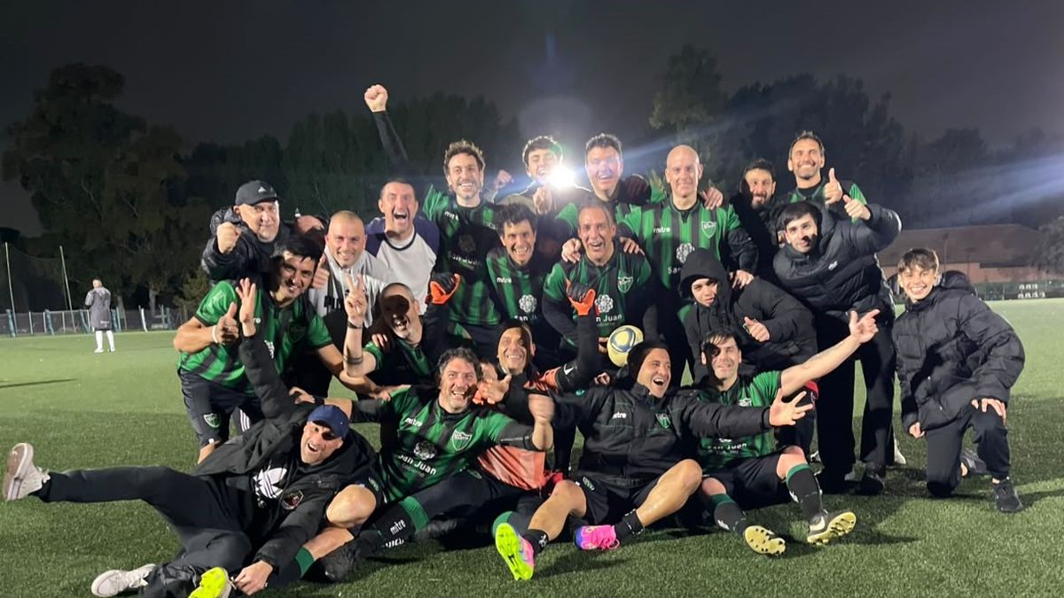San Martín Legends Reach Copa Federal Quarterfinals Against Banfield
