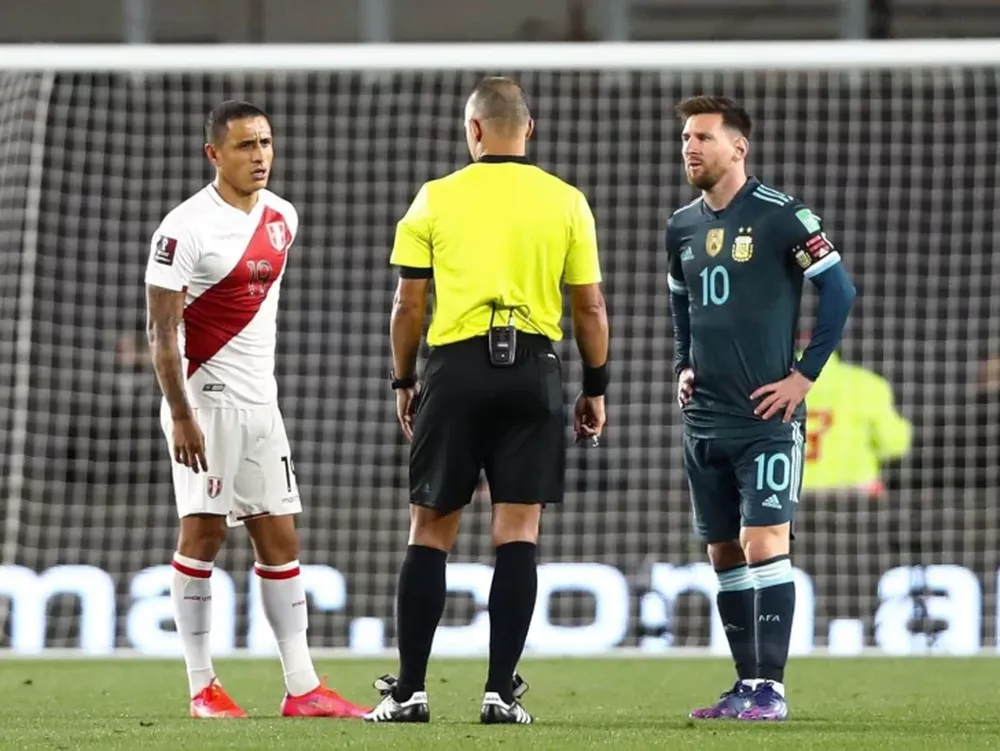[VIDEO] Perú no aprovechó el penal que le hubiera valido empatar ante Argentina