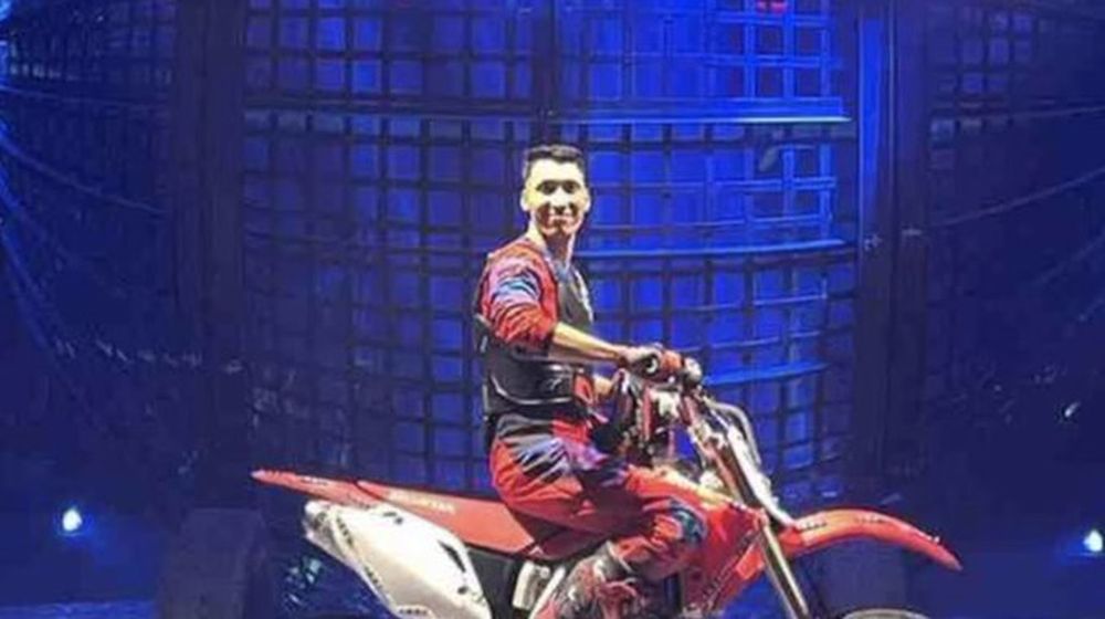 Acróbata chileno murió en un circo en Italia al accidentarse en el globo de la muerte.