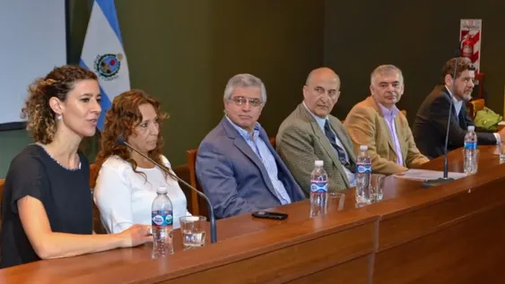 Especialistas aseguran que para tratar el HIV se debe trabajar en conjunto