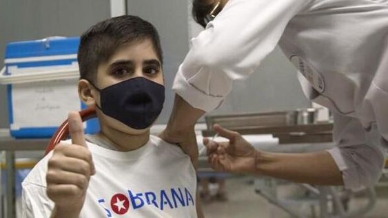 Cuba aprobó el uso de emergencia de su vacuna Soberana en menores de 18 a 2 años