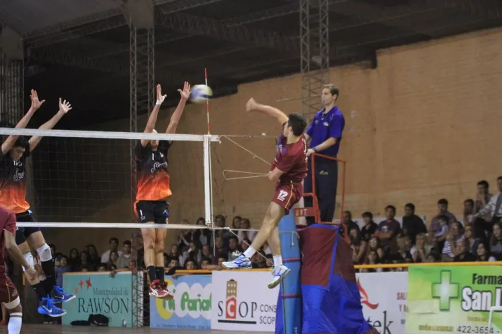 Los pibes de UVT no pudieron con Monteros