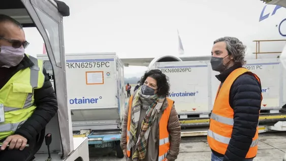 Vizzotti pone paños fríos a la ansiedad de quienes esperan la segunda dosis