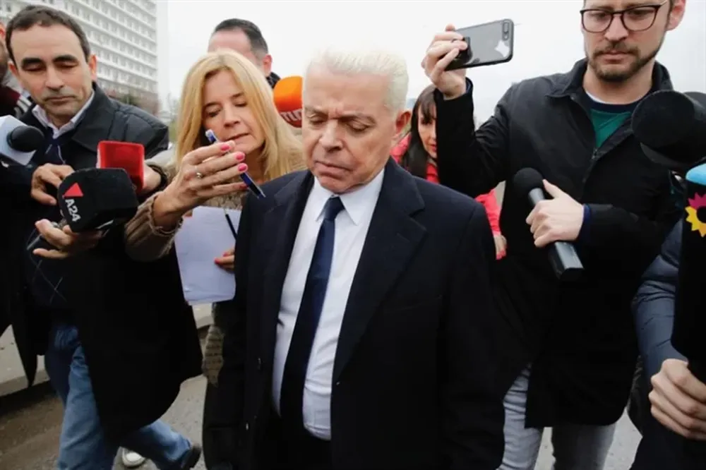 Oyarbide: “Me apretaban el cogote para que sacara las causas de los Kirchner”