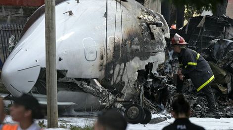 Se conoció el informe preliminar del accidente del avión en San Fernando: hubo fallas operativas, técnicas y de infraestructura