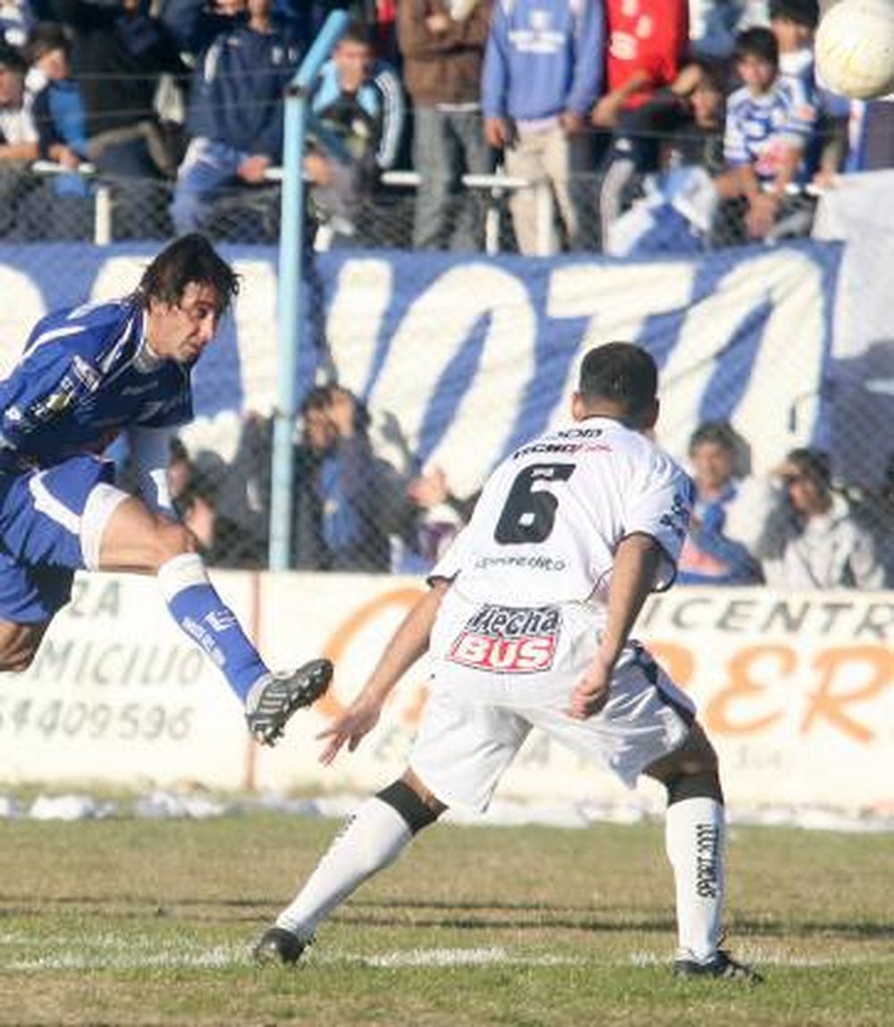 Unión ganó y quedó a tiro del ascenso directo