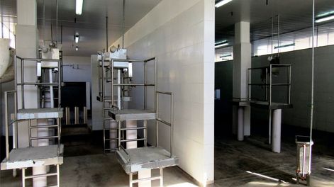 Tras recibir la concesión del Exmatadero Municipal de Jáchal, la empresa JSC Mening convertirá el edificio en un centro de procesamiento alimentario.