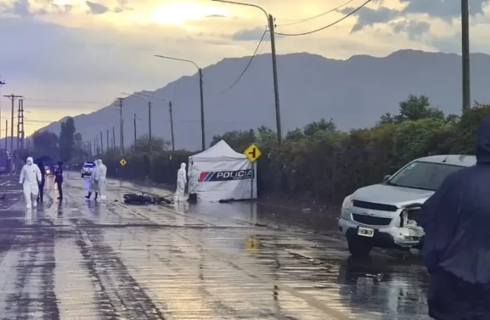 Identificaron al motociclista que murió luego de chocar con un móvil de la policía
