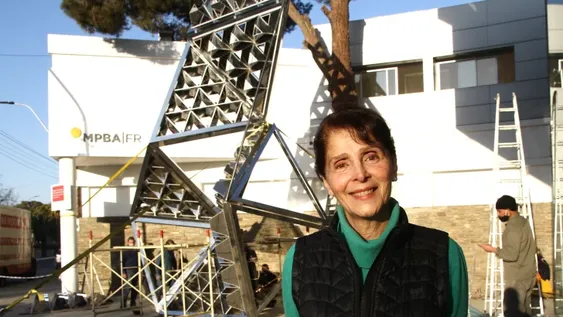 [FOTOS] Comenzó la instalación de la imponente escultura ‘Caleidoscopio’