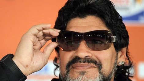 Maradona pretende sacarse la presión