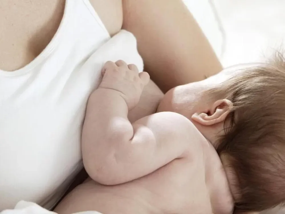 Una bebé de dos meses falleció al ahogarse con leche