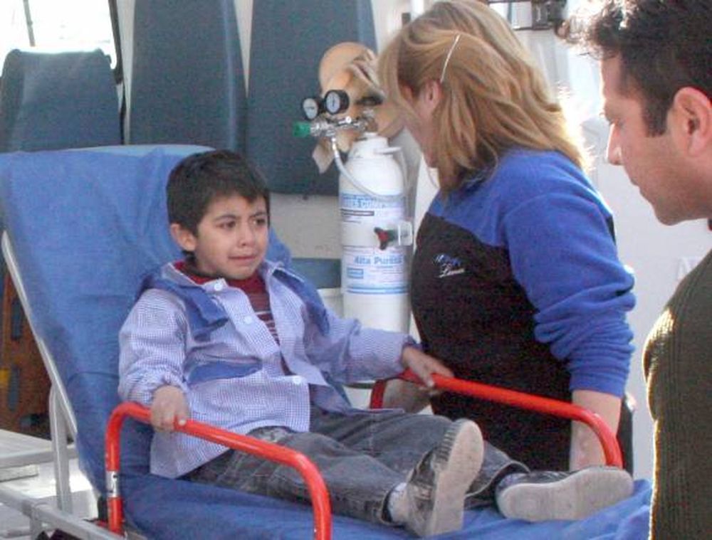 Choque con peligro para 2 niños