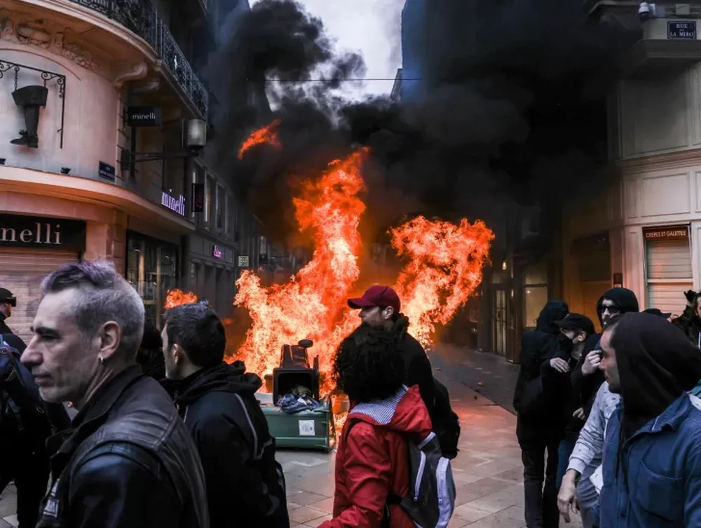 Se multiplican las protestas contra la reforma jubilatoria en Francia