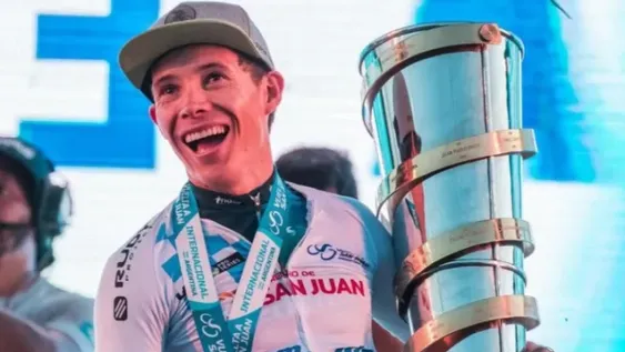 Superman López, complicado