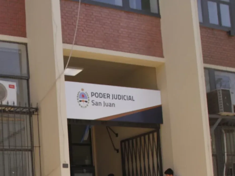 Revuelo por la muerte de un hombre en Tribunales