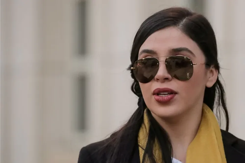 La esposa de “El Chapo” Guzmán fue condenada a tres años de prisión en EEUU