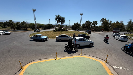 Orrego anunció la construcción de un nodo en Ruta 40 y Circunvalación. Foto: Daniel Arias