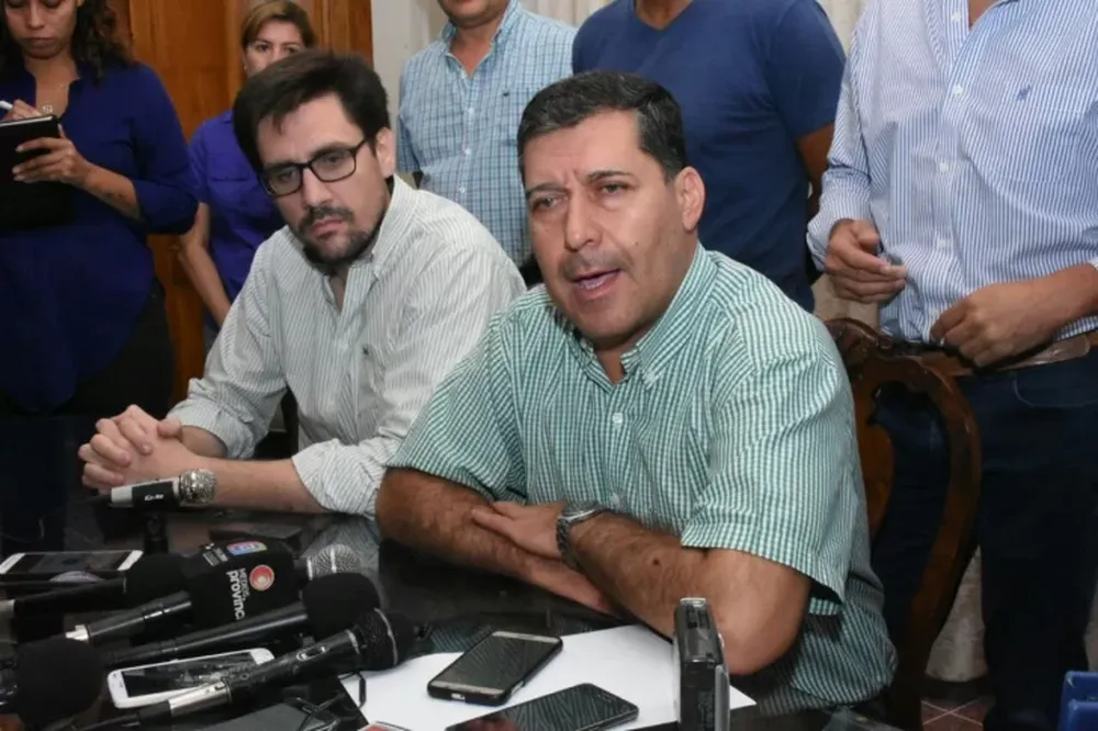 El gobernador de La Rioja echó al secretario de Seguridad y al jefe de Policía