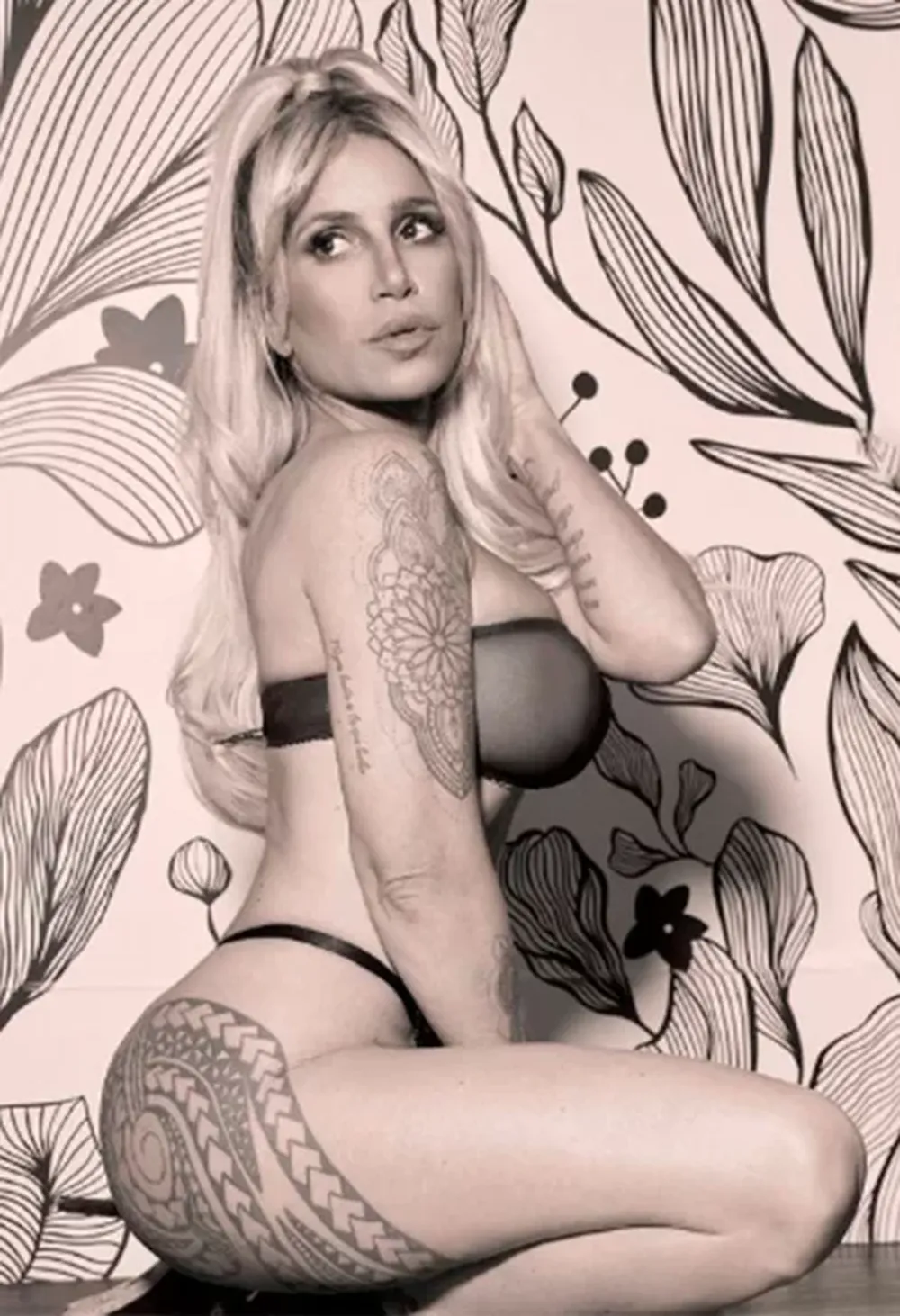 Florencia Peña dio un adelanto explosivo del video que subió a la plataforma para adultos: “La Pechocha is back…”