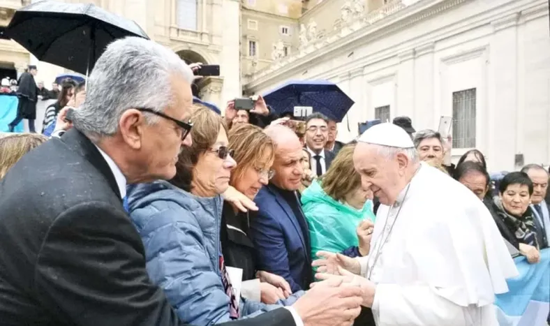 Cuando la Corte sanjuanina llegó al Vaticano: los tres presentes que recibió el Papa Francisco