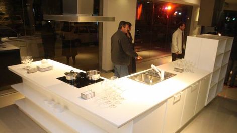 Estética y tecnología en muebles de alta gama
