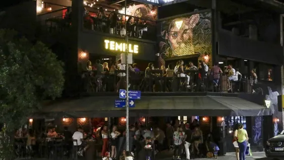 Mar del Plata y Pinamar cierran los comercios de 1 a 6 a partir de mañana