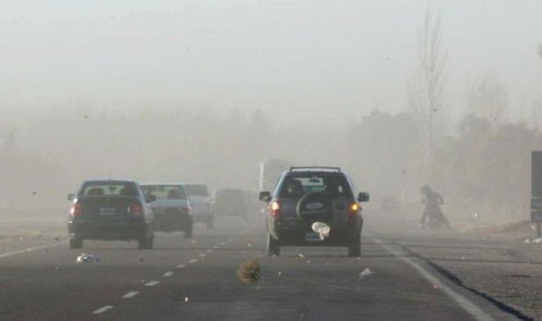 Según el SMN, se viene un fin de semana teñido por el viento Zonda