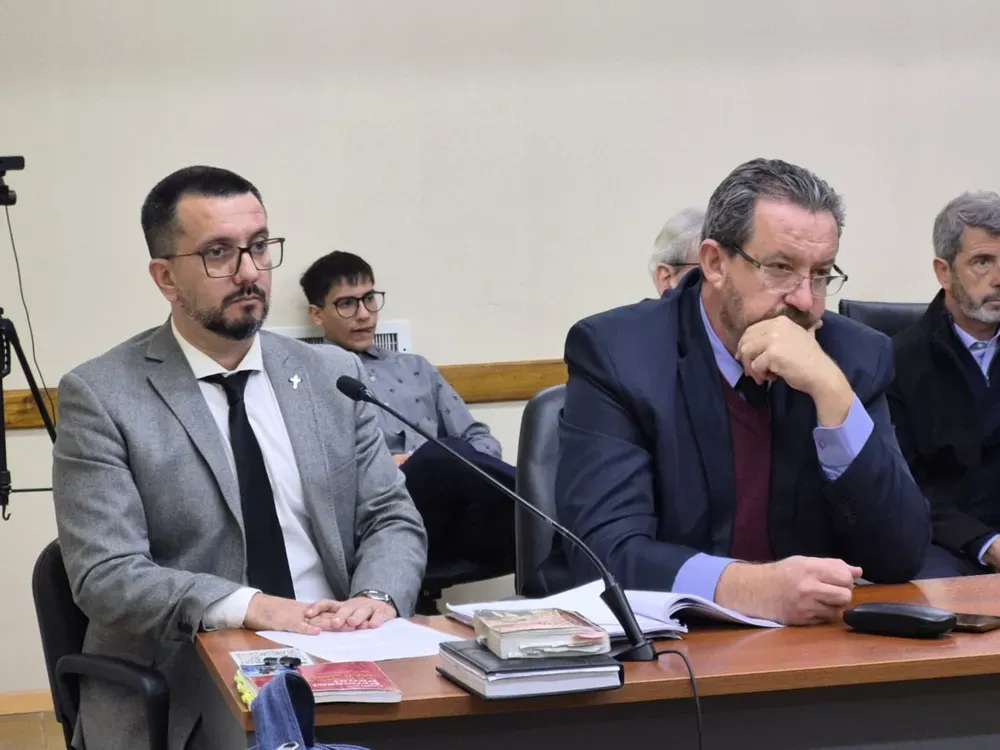 Juan Manuel Garc&iacute;a Castrill&oacute;n y Oscar Ghilardi.