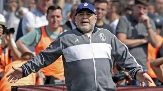 Una joven futbolista dice ser otra hija de Maradona: “No quiere herencia, quiere ser reconocida”