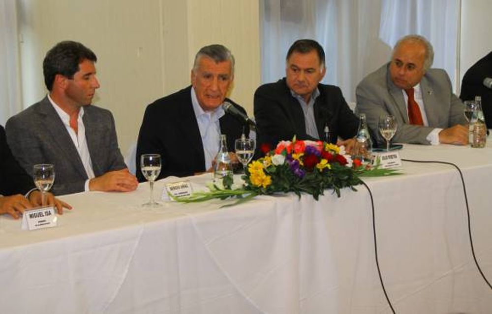 Gioja: “Hay que prepararse para continuar gobernando”