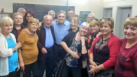 El gobernador de Córdoba anunció que aumentará la jubilación mínima 84%: lo hará con fondos de Nación