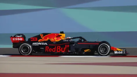 Verstappen consiguió el tiempo más rápido en el último día de ensayos en Bahréin