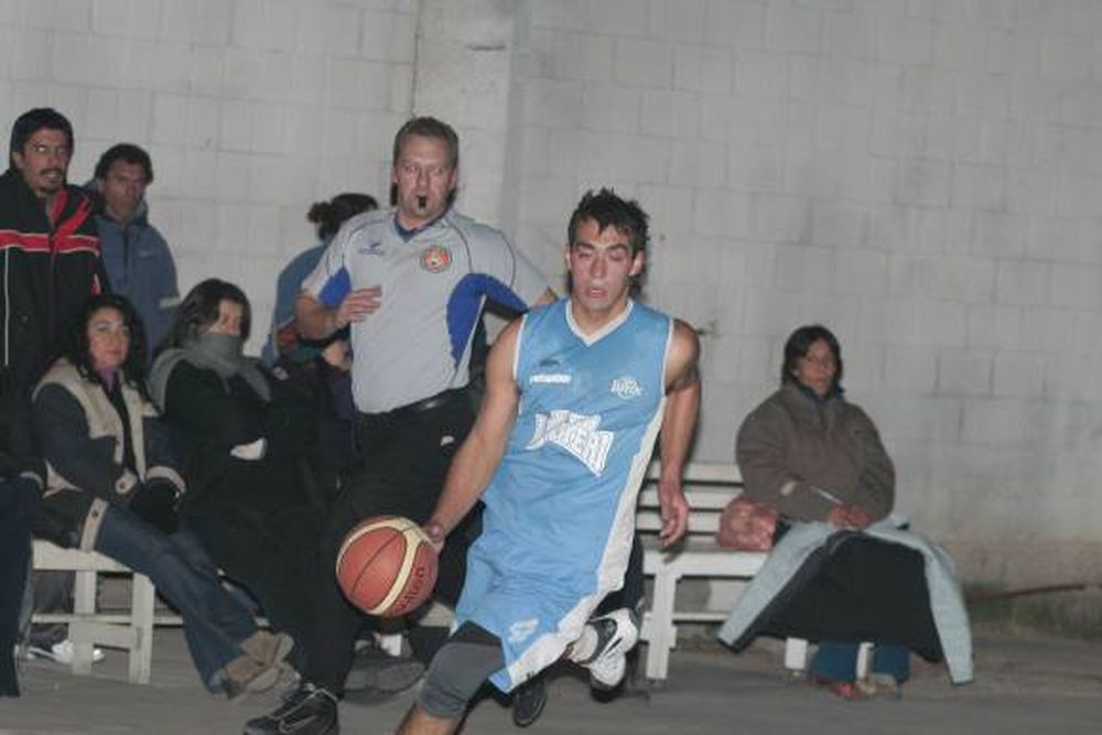 Lanteri recibe al Atenas mendocino