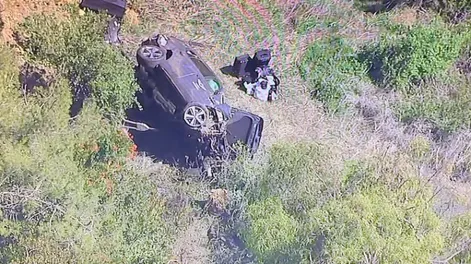 Tiger Woods, hospitalizado tras sufrir un fuerte accidente automovilístico