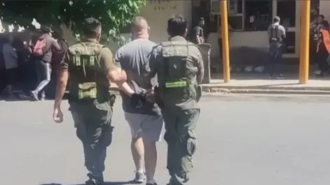 En el procedimiento hubo tres detenidos, uno de esos fue el conductor de Uber.