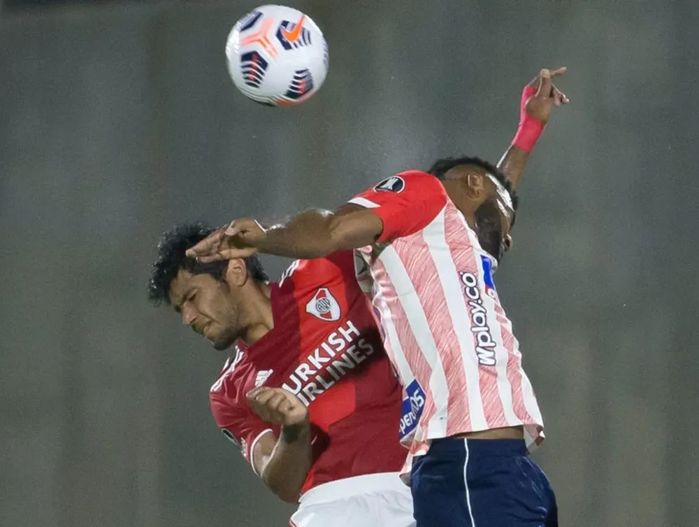 River consiguió un agónico empate ante Junior y sigue en zona de clasificación