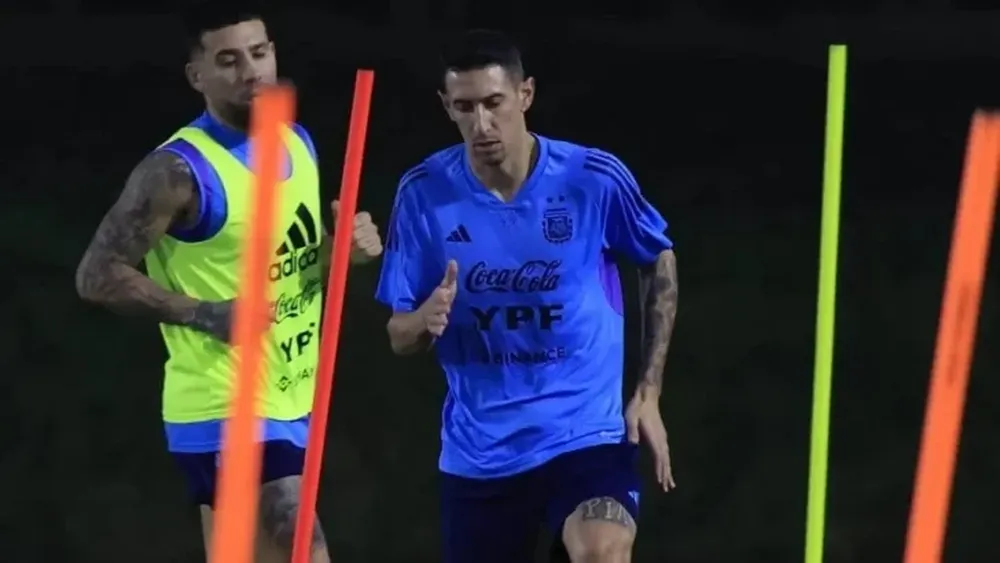 Di María hizo un rato de fútbol en el entrenamiento de la Selección Argentina