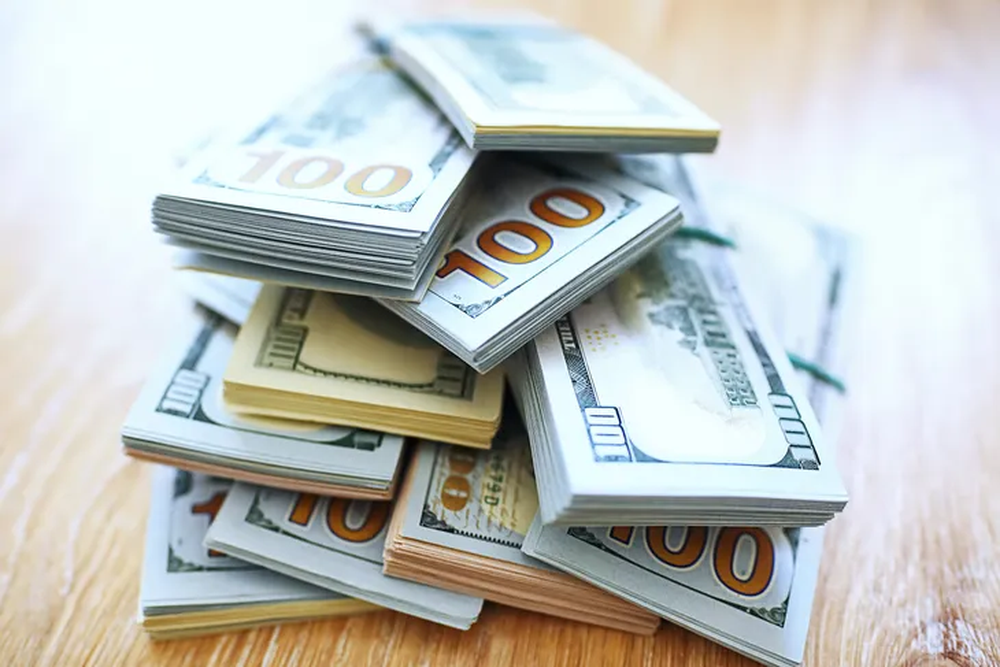 El dólar blue continúa en altos valores, por la baja liquidez.