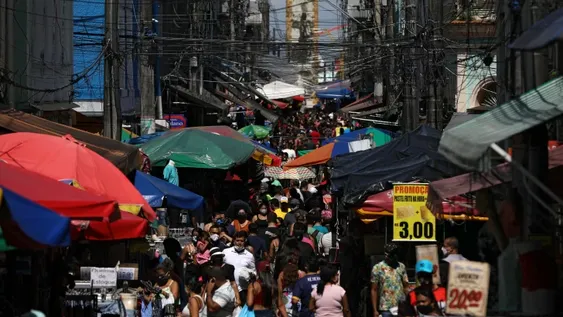 Brasil se asegura la compra de 100 millones de vacunas