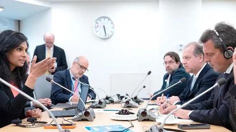 El FMI aseguró que está “trabajando intensamente con Argentina” para alcanzar un acuerdo