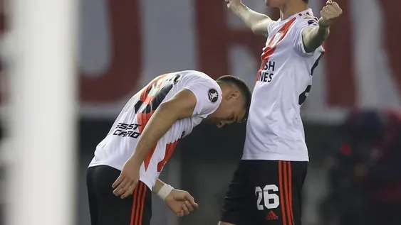 River, con dos penales, sacó diferencias ante Cerro Porteño para ir tranquilo a Paraguay