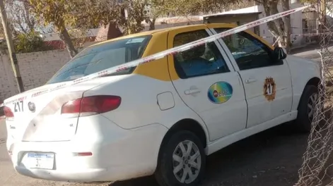 Balearon en el cuello a un remisero a plena luz del día: investigan si fue un robo o un ajuste de cuentas