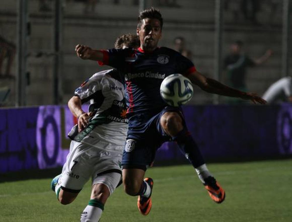 El campeón abre el juego