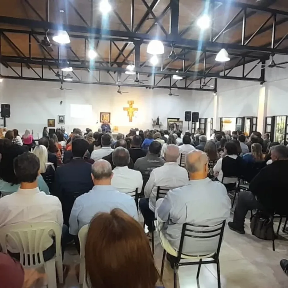 Con Orrego a la cabeza y la presencia de Uñac y Gioja, se realizó el retiro de políticos