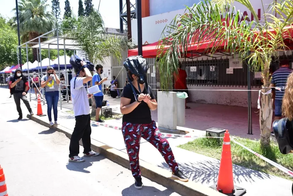 San Juan registró otros 3.206 casos de coronavirus, la segunda marca más alta