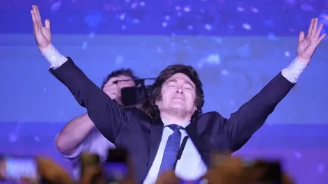 Quién es el jubilado de 79 años que aportó $28 millones a la campaña de Milei