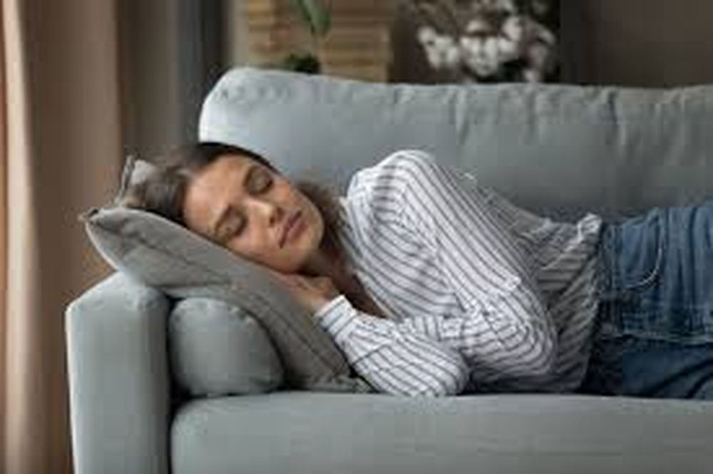 Por qué la siesta de 30 minutos mejora la memoria y creatividad